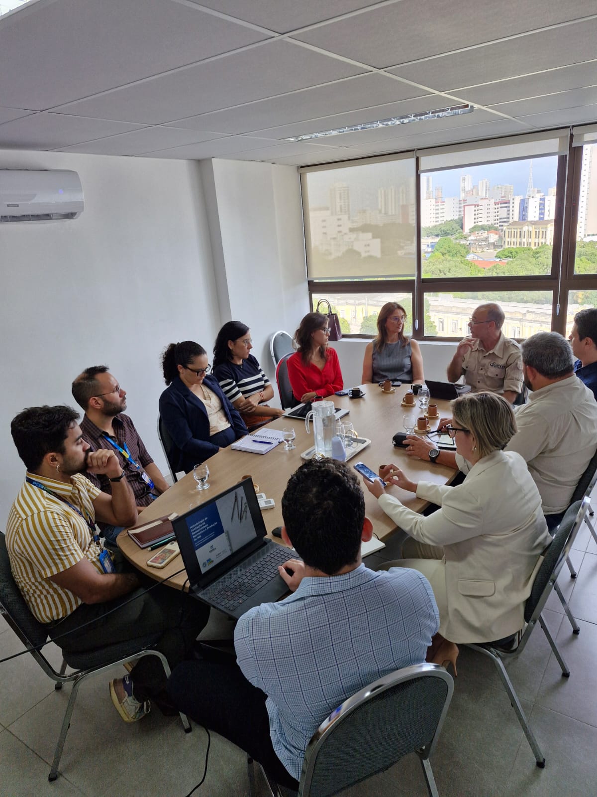 Imagem da matéria: Condepe/Fidem se reúne com municípios da Região Metropolitana para discutir o fortalecimento das políticas de Habitação de Interesse Social