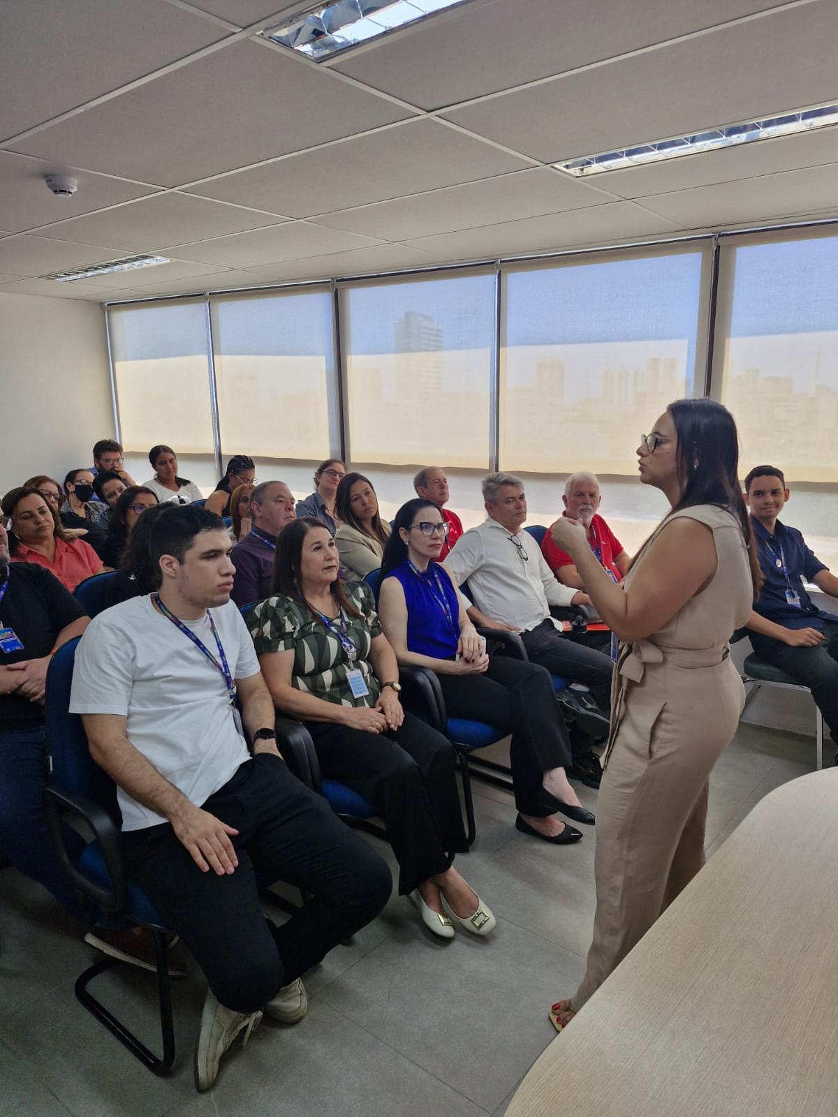 Imagem da matéria: Comunicação Não Violenta é tema de palestra com servidores da Agência Condepe/Fidem